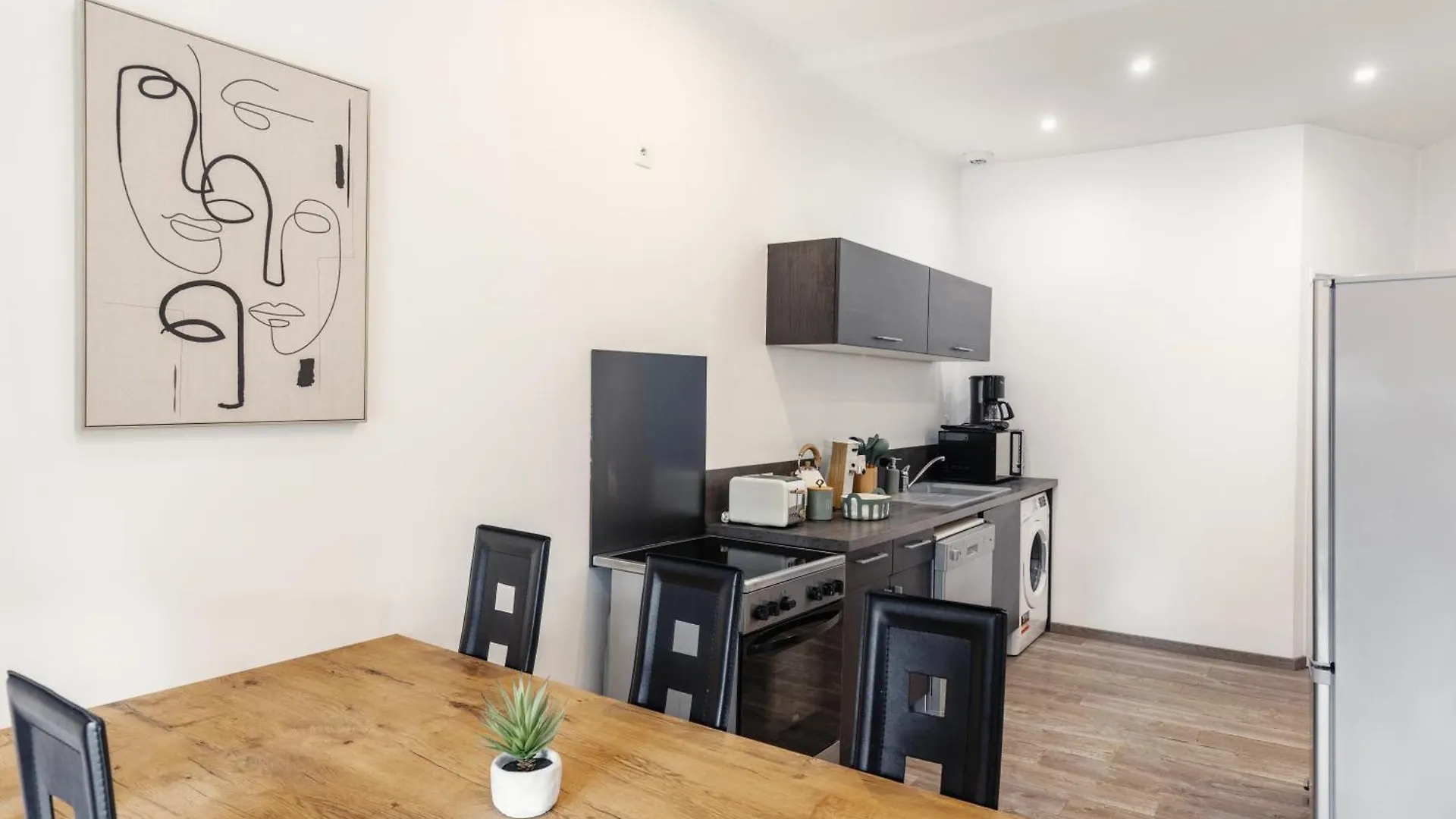 2 Chambres, Hyper-Centre, Stationnement Prive Gratuit Bourg-en-Bresse 0*,