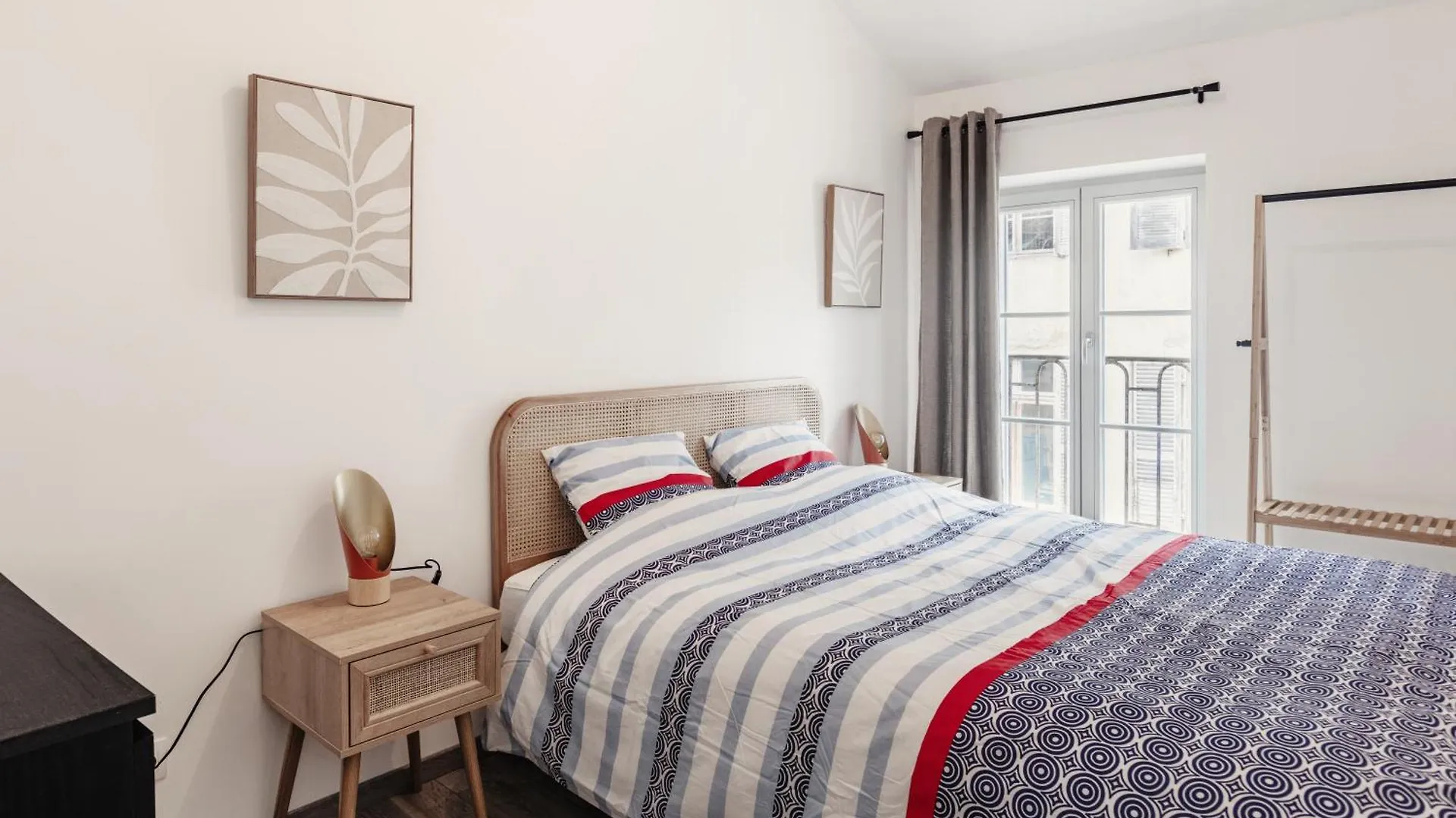 2 Chambres, Hyper-Centre, Stationnement Prive Gratuit Bourg-en-Bresse
