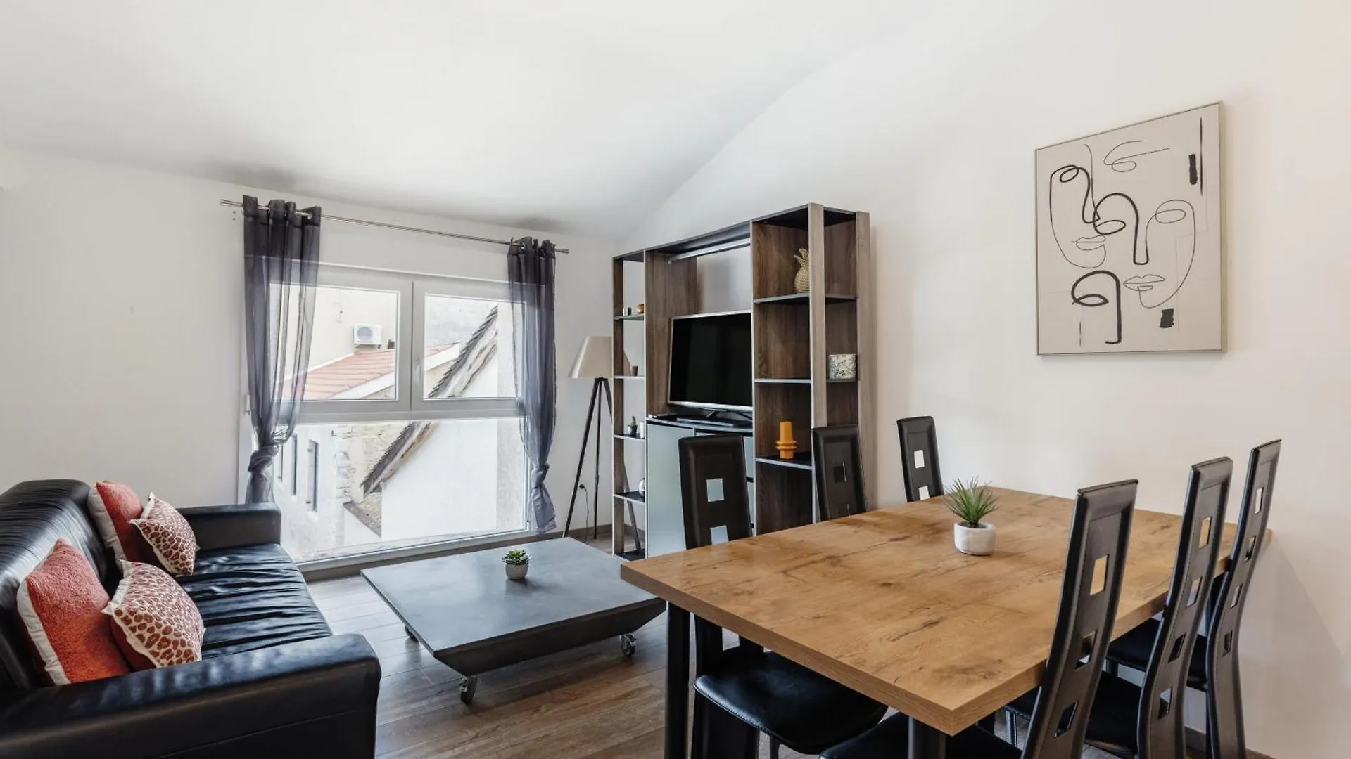 Apartment 2 Chambres, Hyper-Centre, Stationnement Prive Gratuit Bourg-en-Bresse